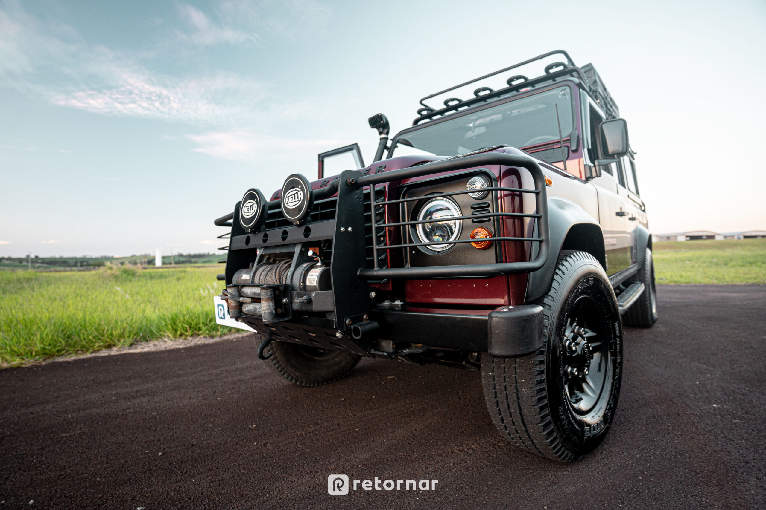 Land Rover Defender da Retornar
