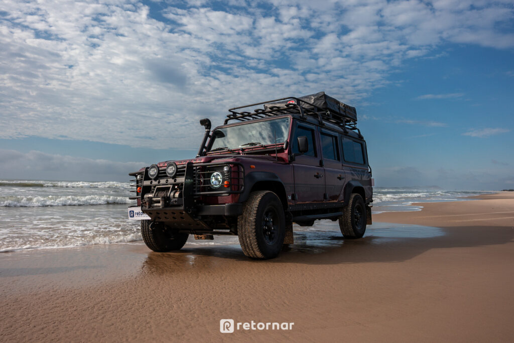 Land Rover Defender 110 da Retornar