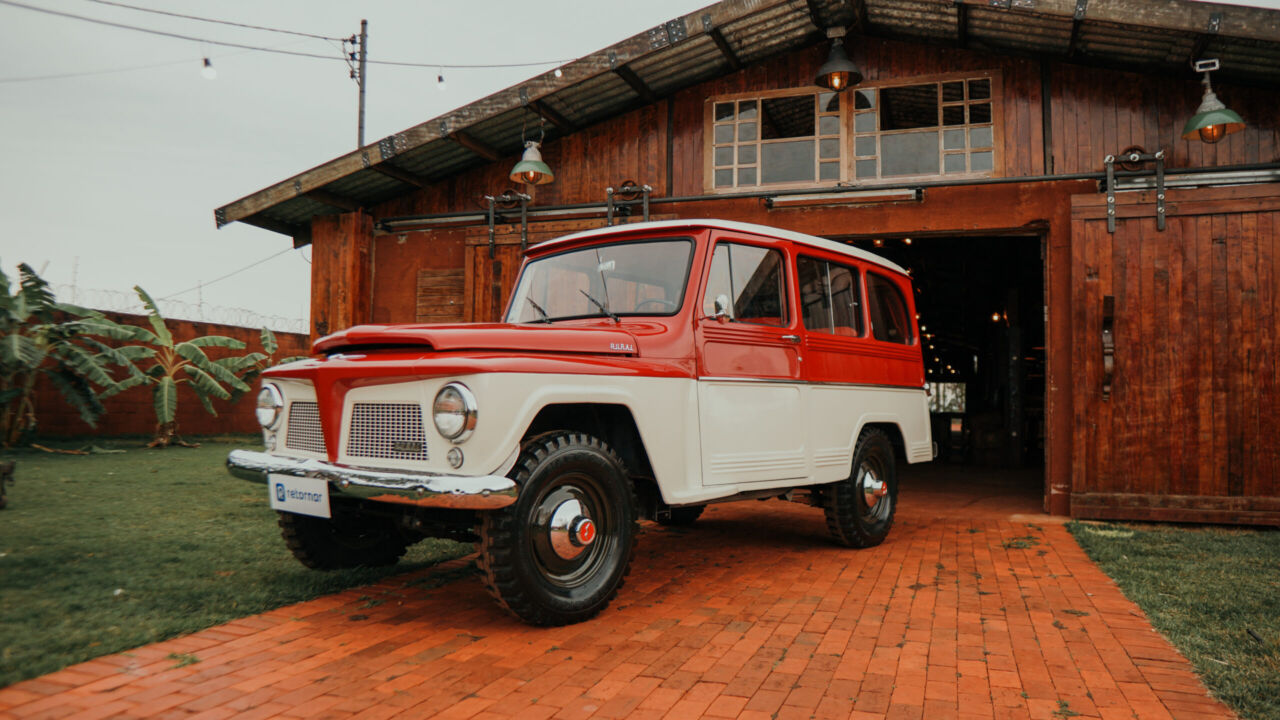 Rural Willys da Retornar. Potência e força com este super carro