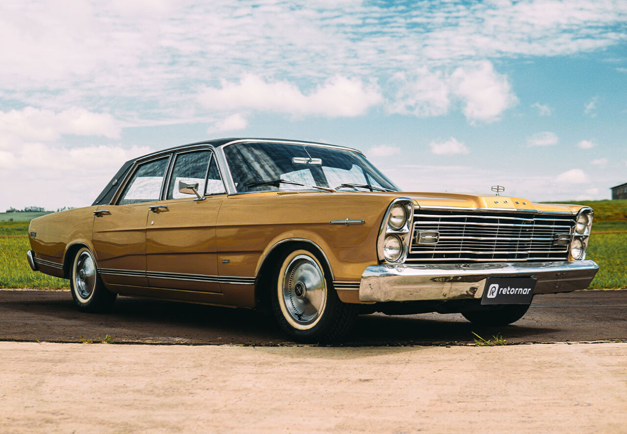 Ford Galaxie Retornar
