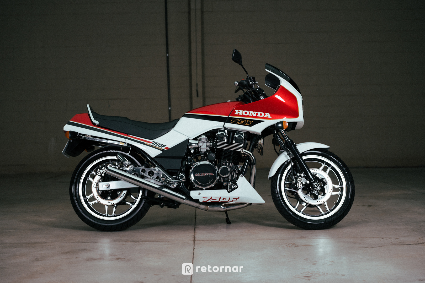 7 Galo da Retornar, CBX 750