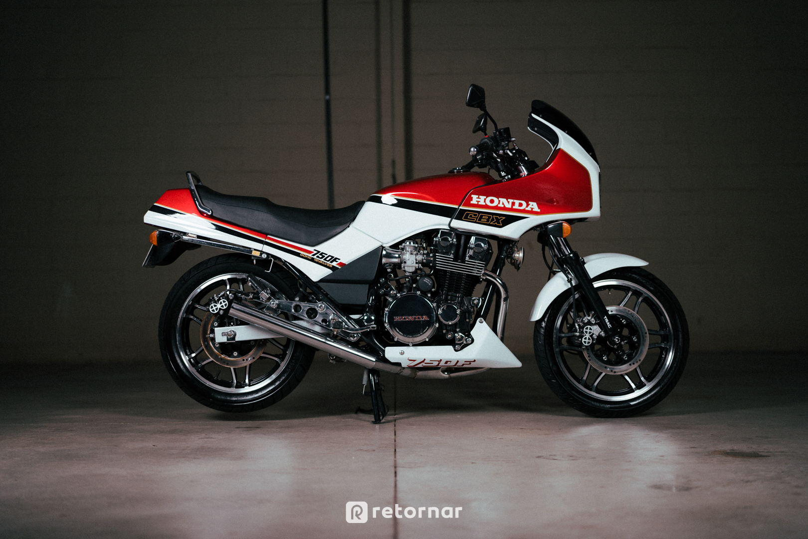 7 Galo da Retornar, CBX 750 uma moto clássica