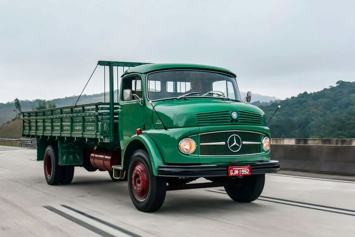 Mercedes Benz 1113