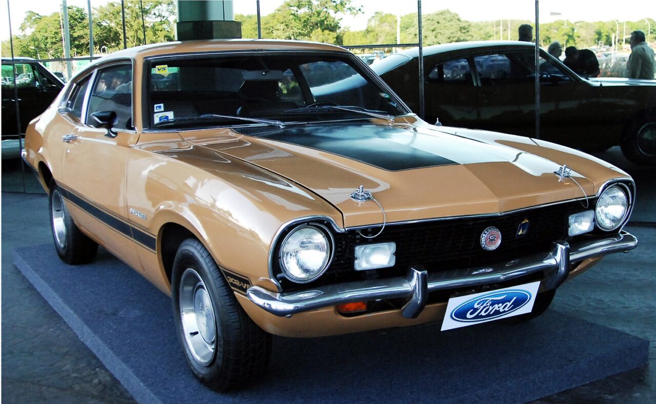 Carro esportivo Maverick