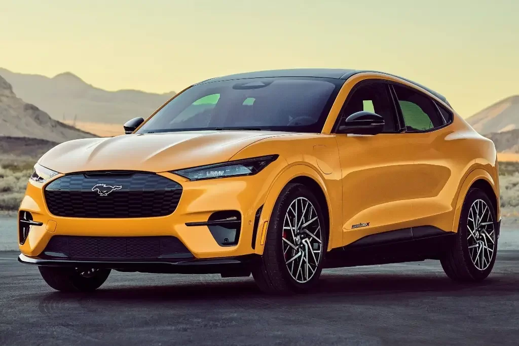 lançamentos 2023 mustang