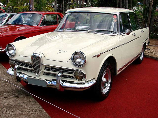 alfa romeo 2000