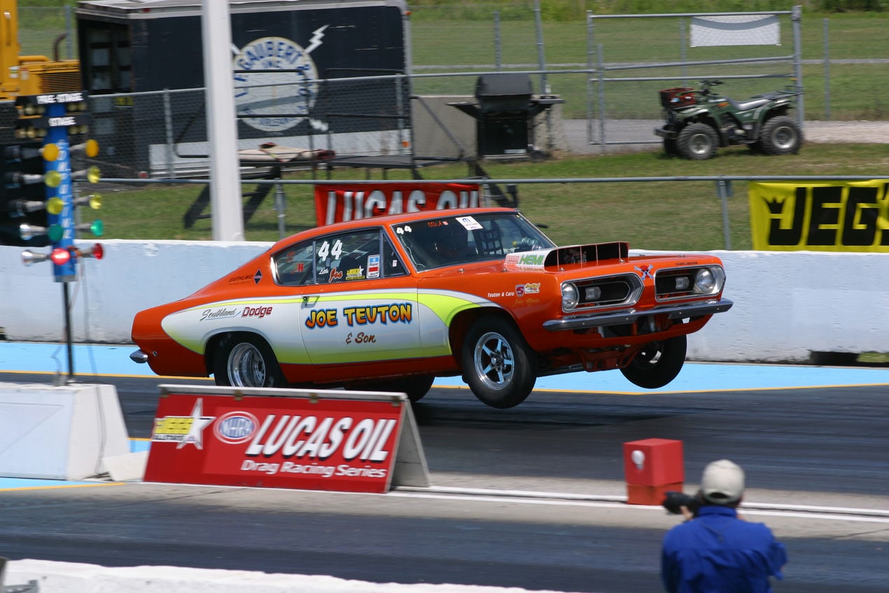Muscle Car Drag Racer