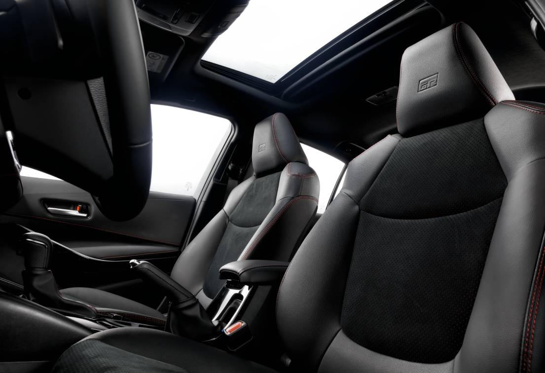 Detalhes do interior do Corolla GR Sport