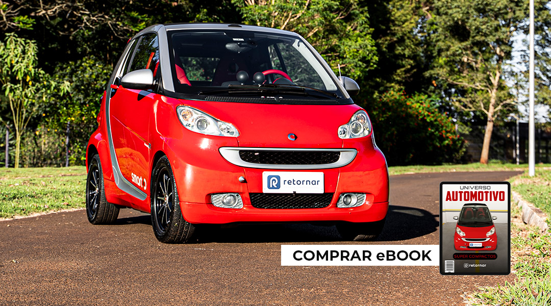 Smart com ebook do lado