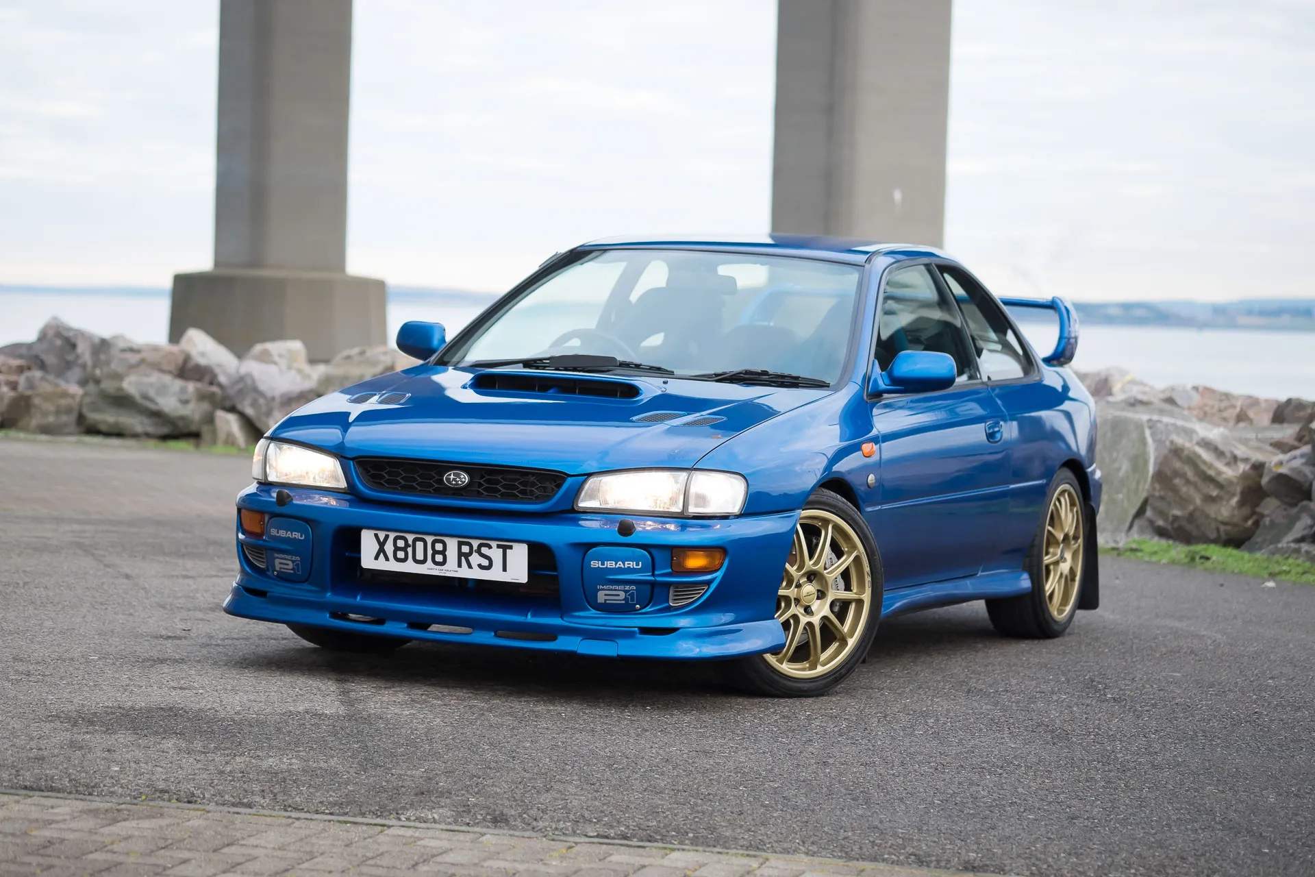 Foto da primeira geração do subaru impreza