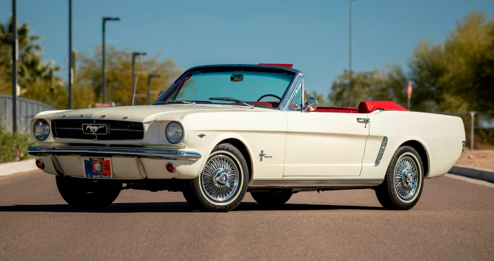mustang branco conversível