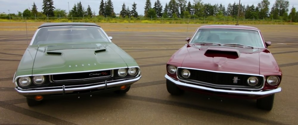 dodge challenger e mustang boss