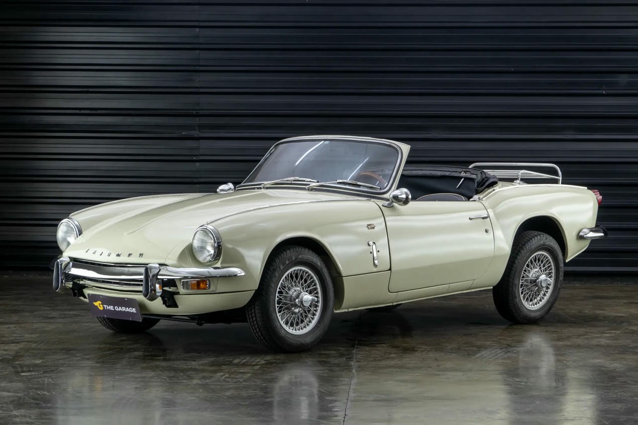 Triumph Carros