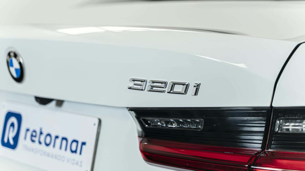 bmw 320i