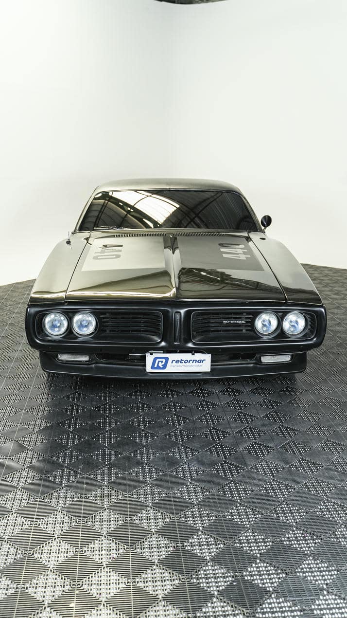 Dodge Charger Retornar