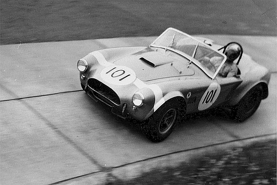 Shelby Cobra 427 — Retornar