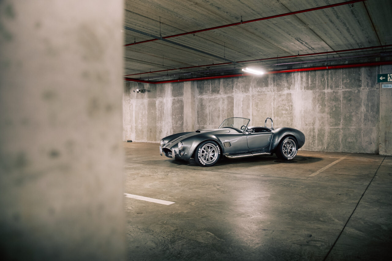 Shelby Cobra V8 — Retornar