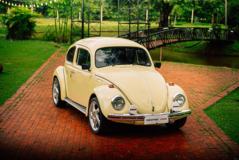 VW Fusca 1300L — Retornar