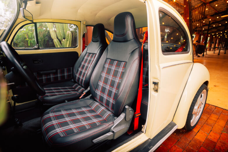 VW Fusca 1300L — Retornar