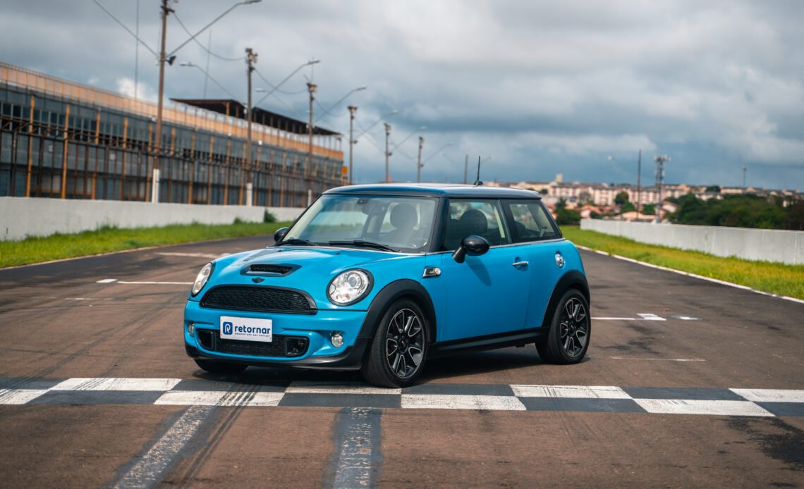 Mini Cooper: o carro que conquistou pilotos de corrida