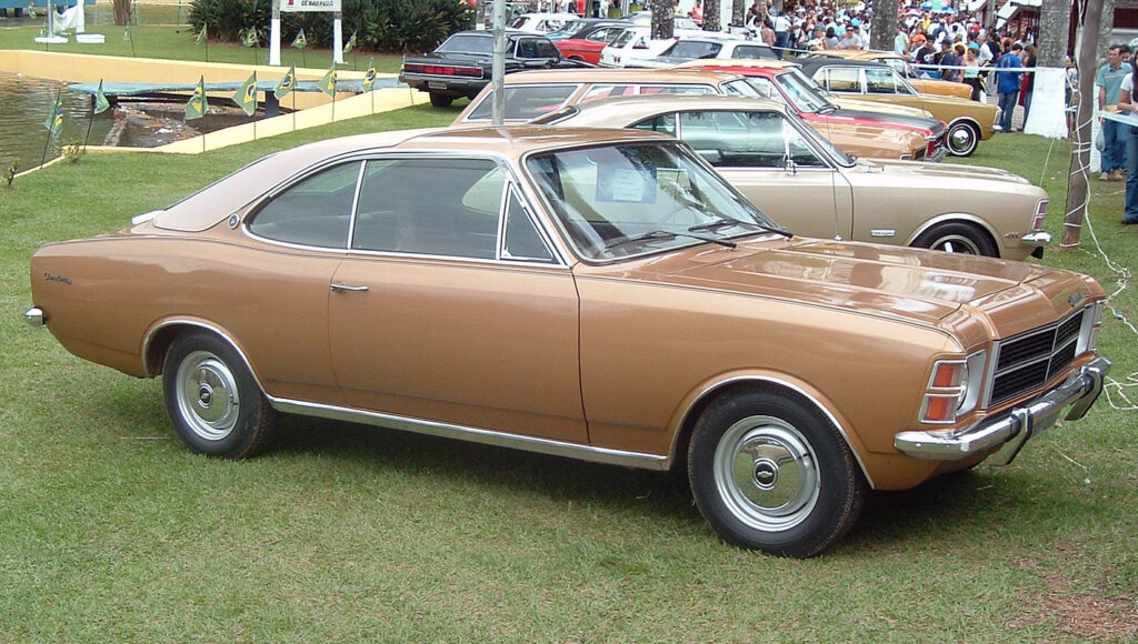 Chevrolet Opala Comodoro Marrom