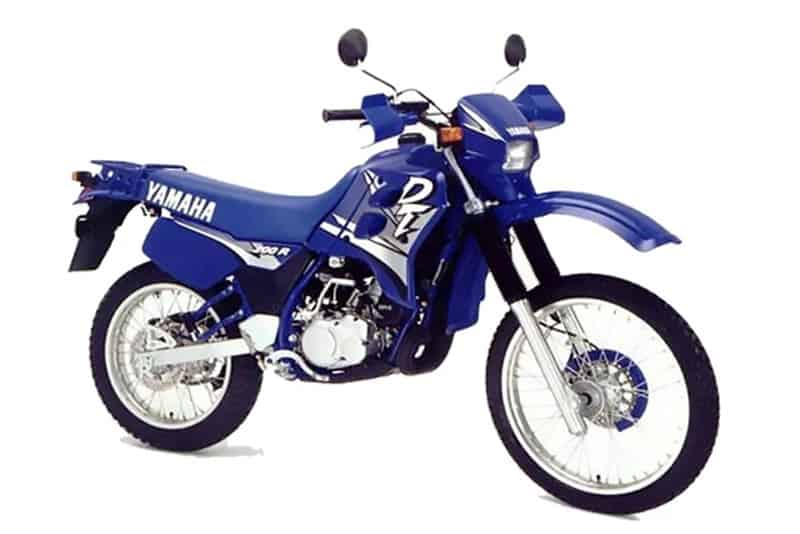 Das Antigas - Yamaha DT 180 é uma motocicleta com motor 2 tempos