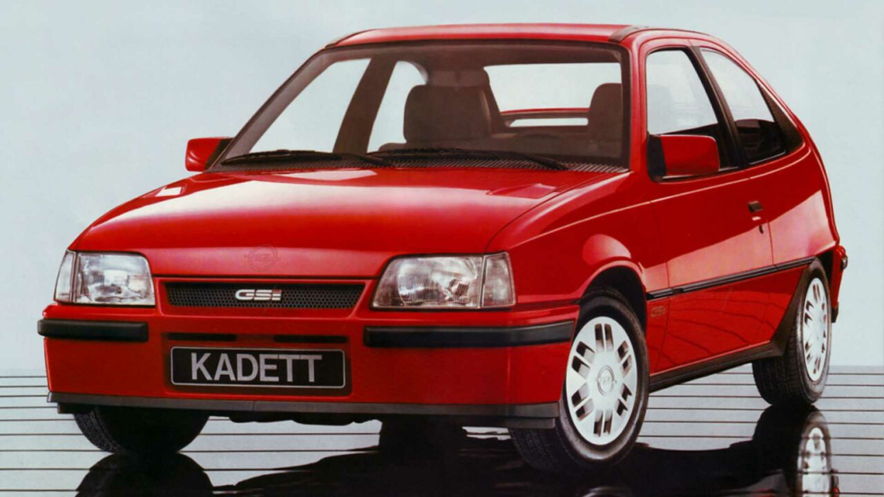 Opel Kadett GSI. PlanetCarZ