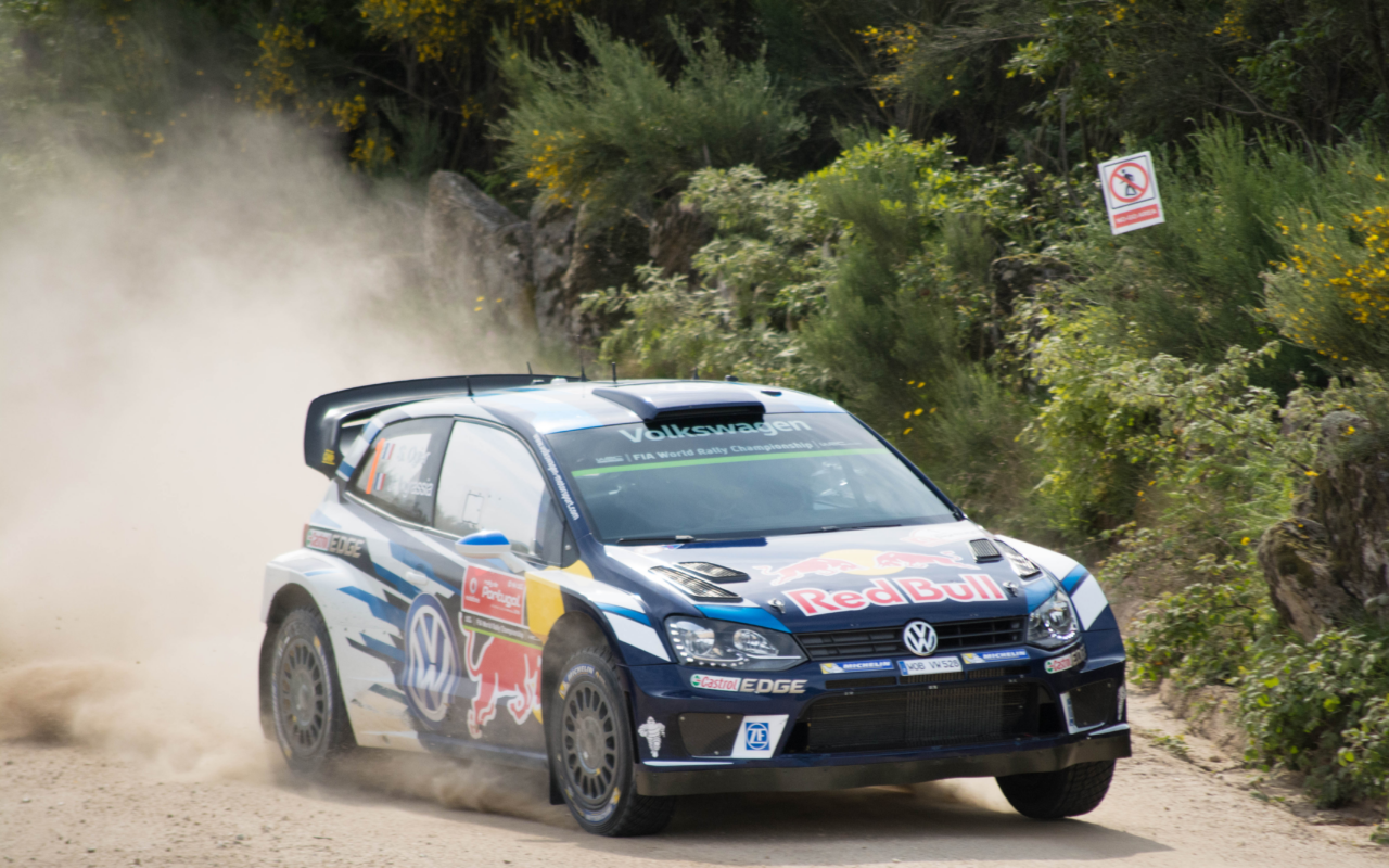 O Polo R WRC usa a transmissão de dupla embreagem. Wikipedia/ Lucas M.Farrapeira 