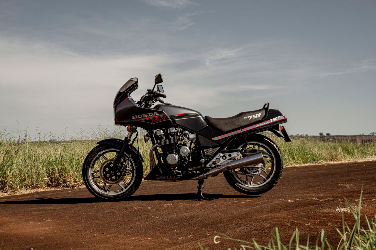 Moto 750 Cbx à venda em todo o Brasil!