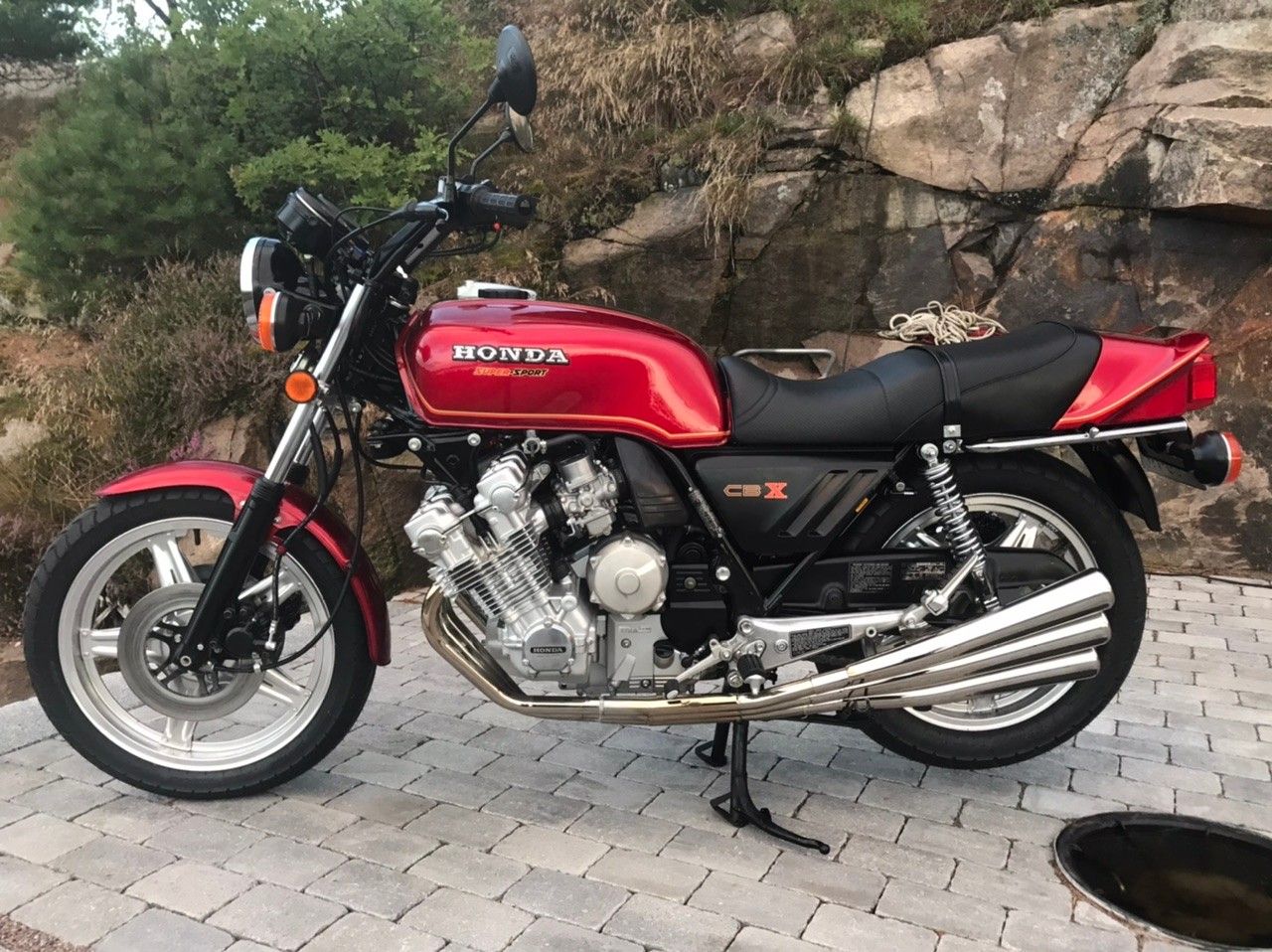 Honda CBX 1050: uma lenda rara e ainda cobiçada