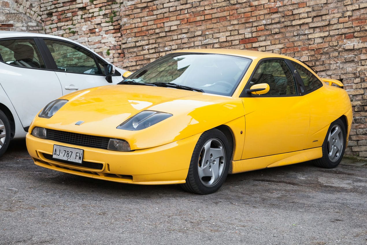 Fiat Coupe Amarelo
