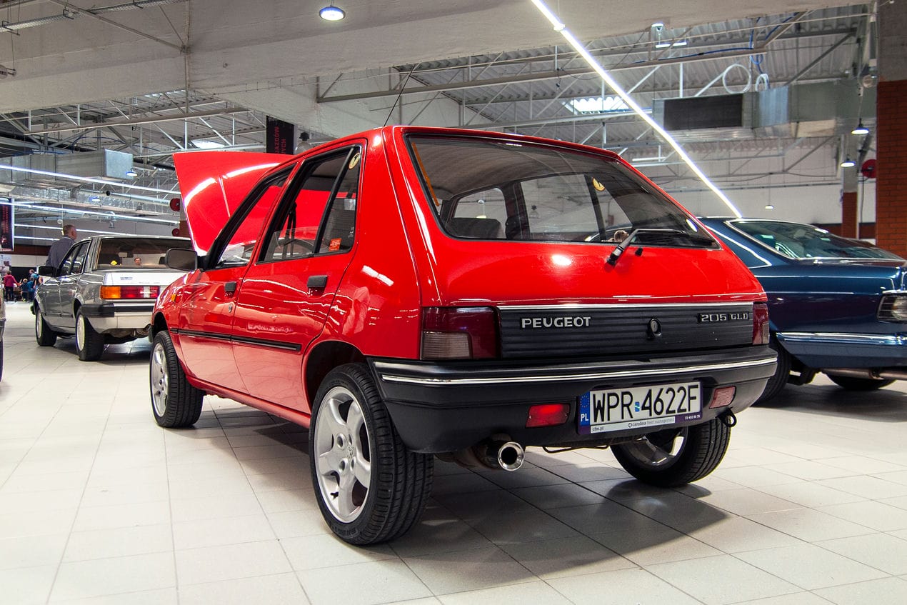 Peugeot 205 Vermelho