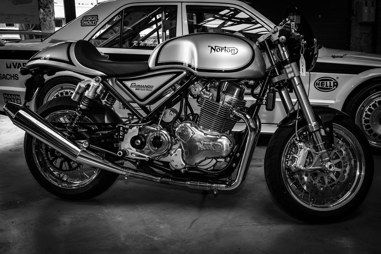 Moto Cafe Racer Norton 