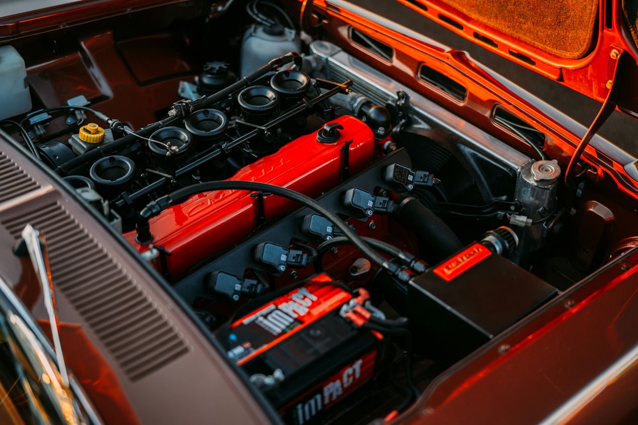 O motor do Opala pode receber um turbo, quando devidamente preparado.