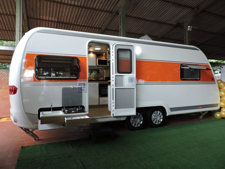 exemplo de motorhome trailer