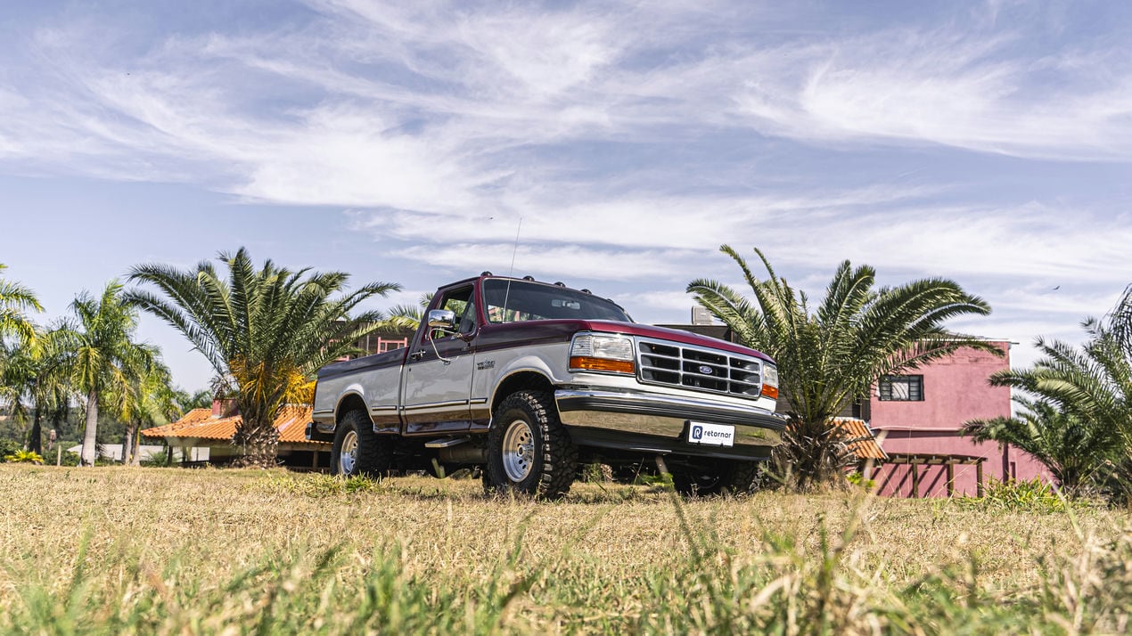 pickup f1000 da retornar