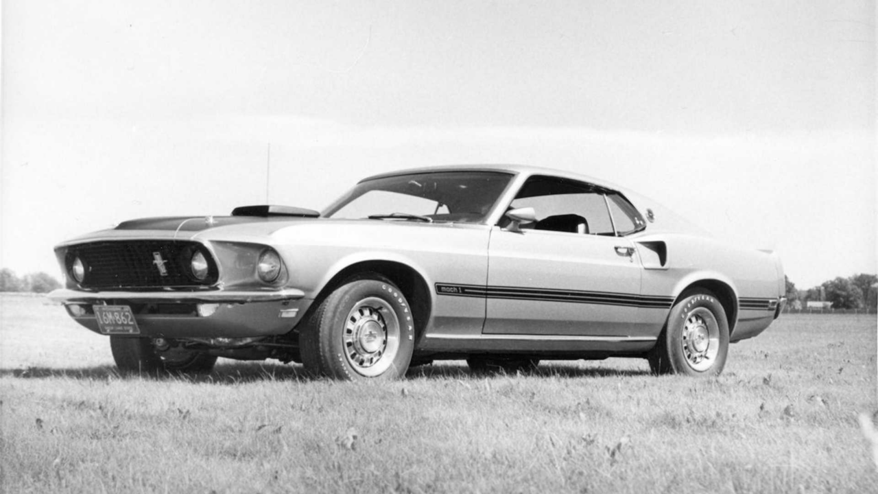 mustang mach 1