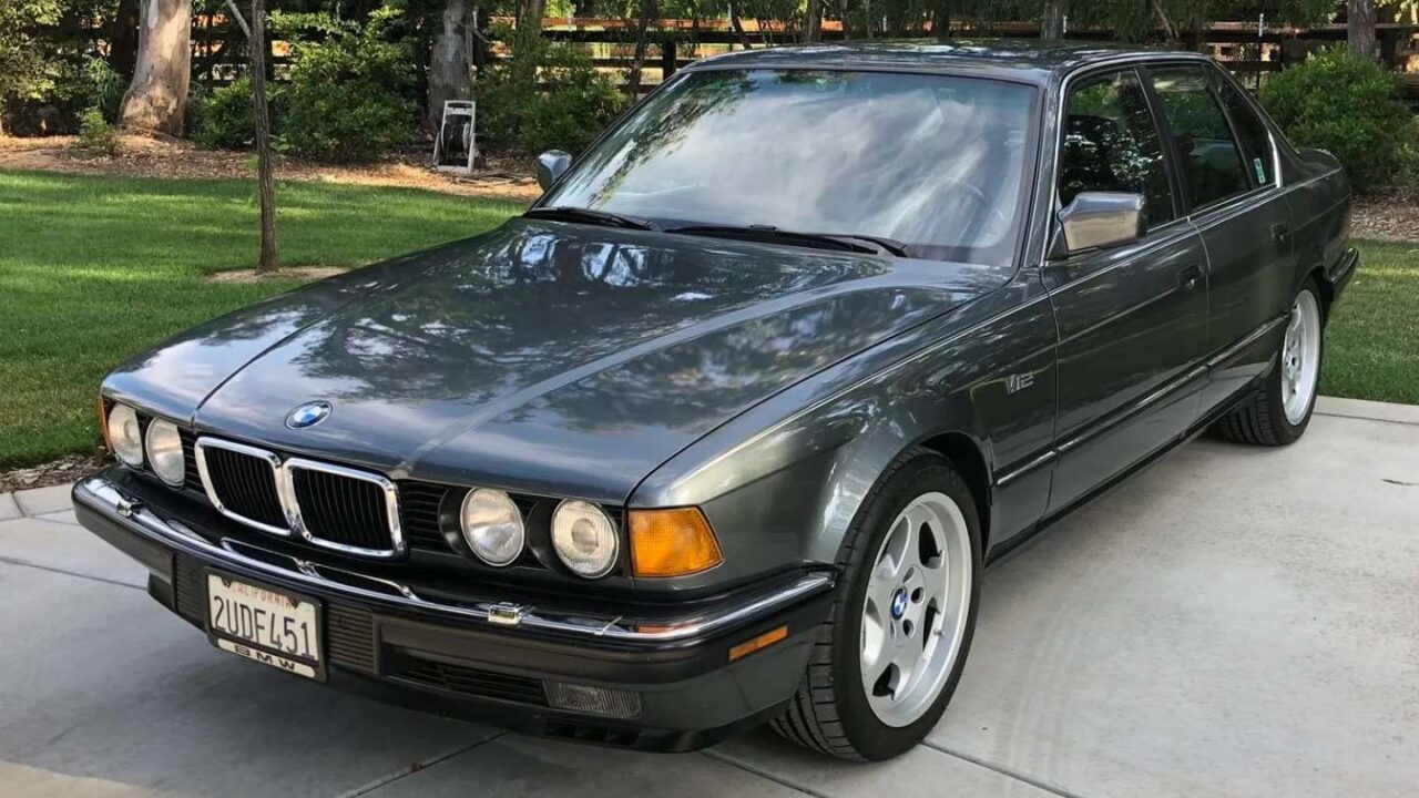 750i