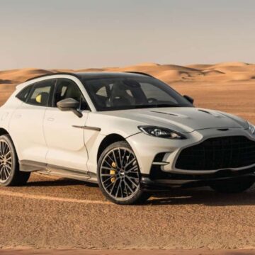 ASTON MARTIN DBX