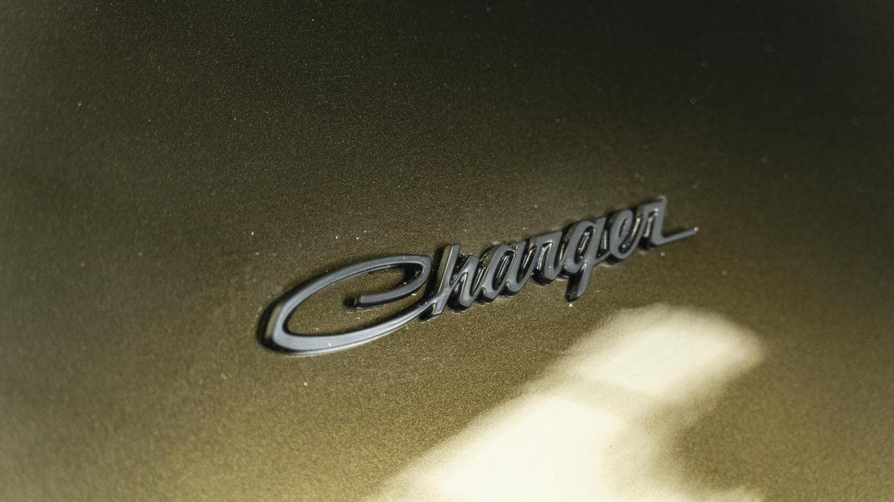 Dodge Charger Retornar