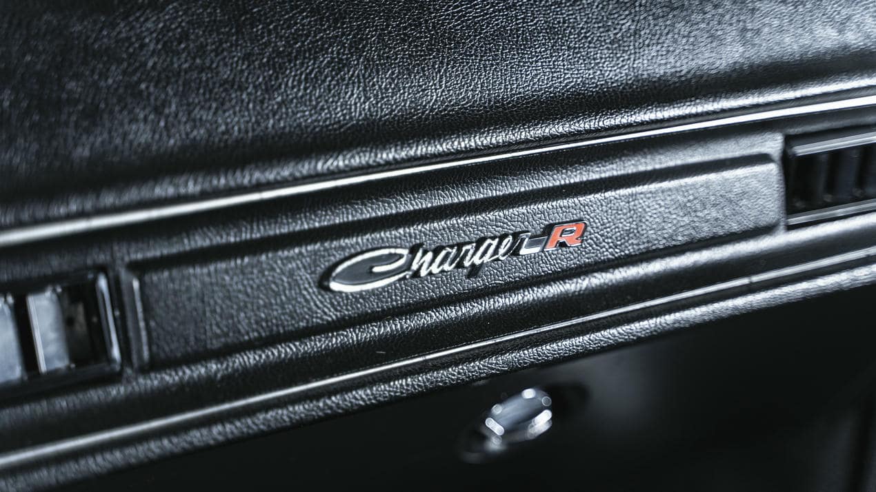 Dodge Charger Retornar