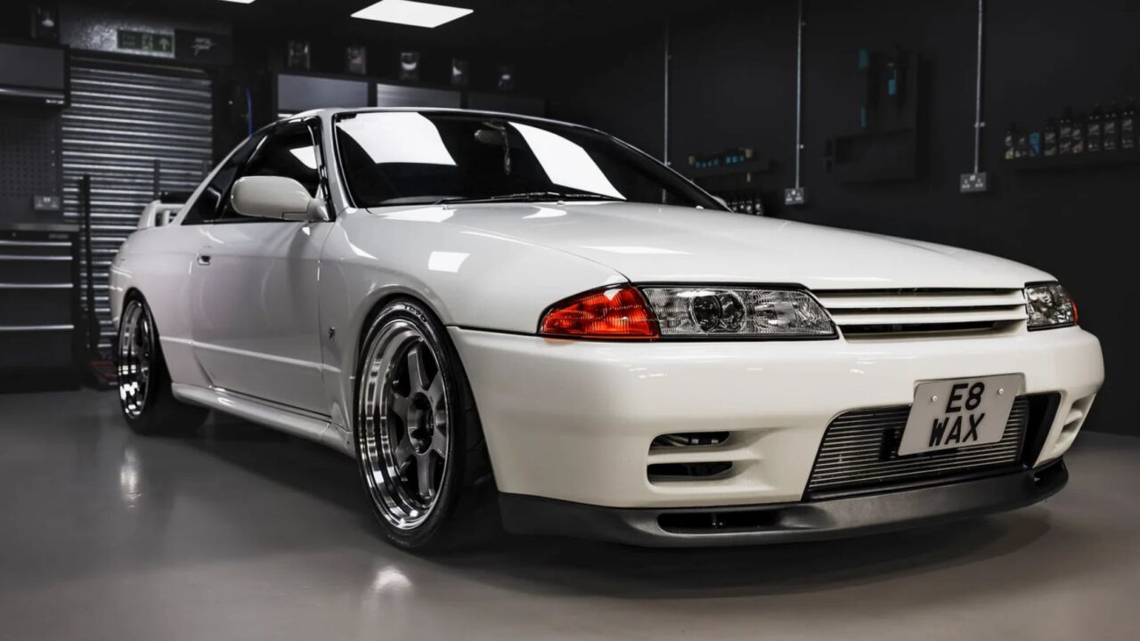 skyline r32