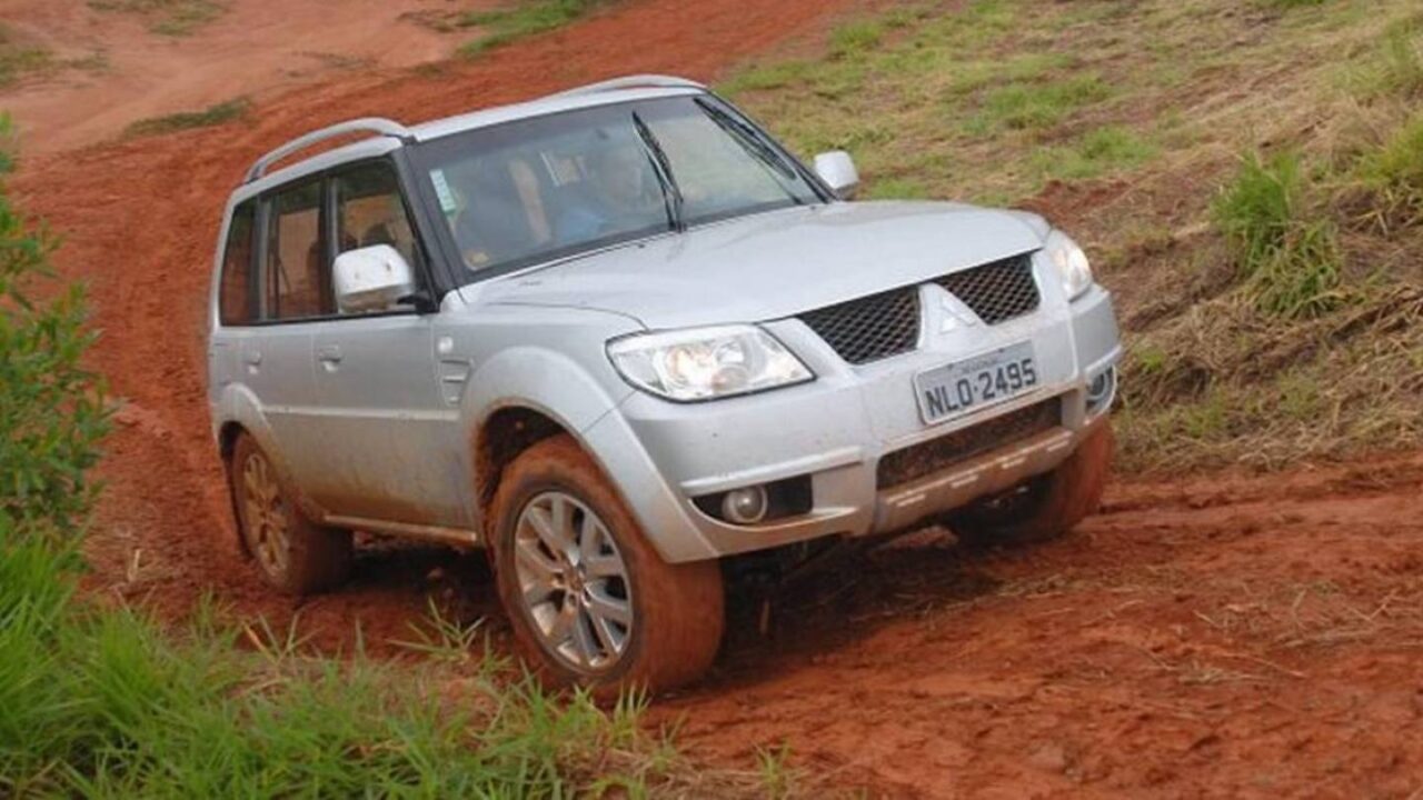 pajero tr4