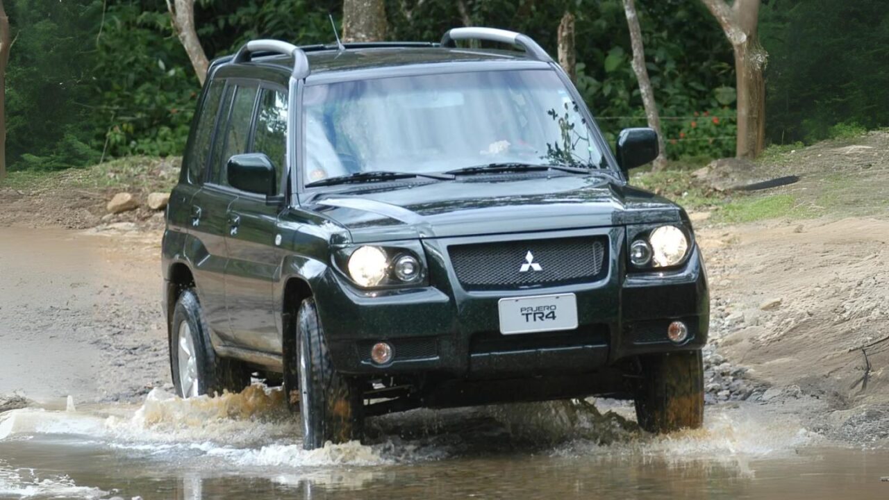 pajero tr4