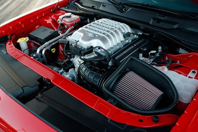 motor Dodge Challenger srt 170