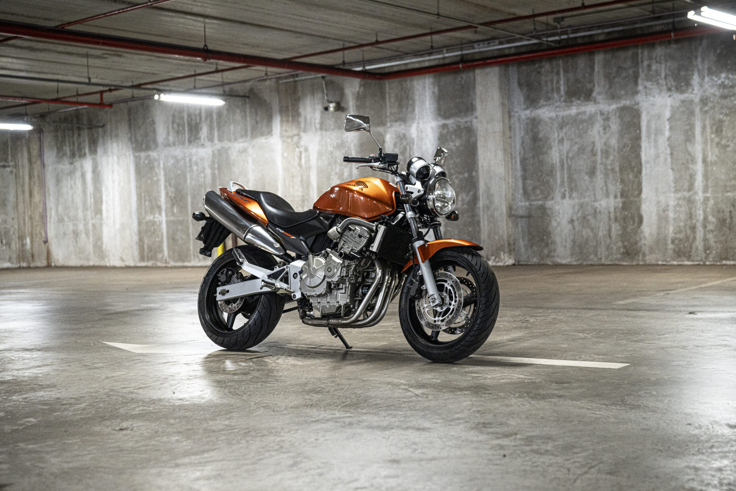honda hornet da retornar