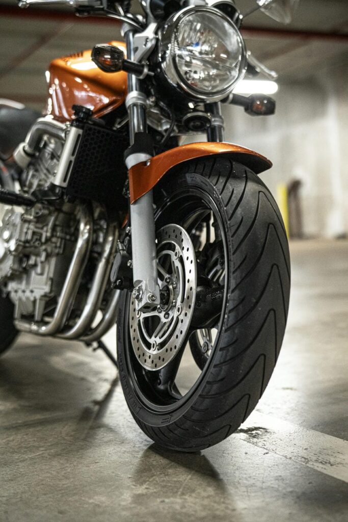 honda hornet retornar